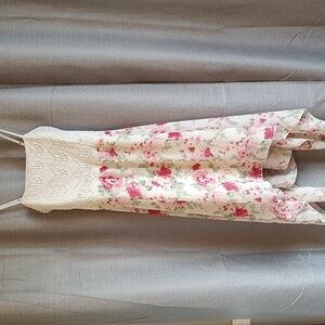 No Boundaries Ivory & Floral Chiffon Handkerchief Bottom Hi-Lo Dress Sz XL 15/17